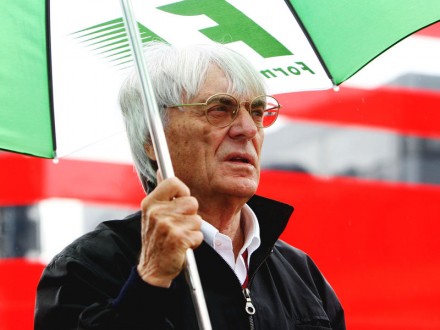 Ecclestone depone lo scettro della Formula 1